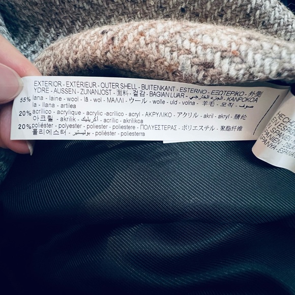 Winter coat - Picture 7 of 8